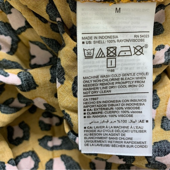 OLD NAVY Cheetah Tank With Back Keyhole Detail Yellow/Orange Size Medium - Picture 9 of 10